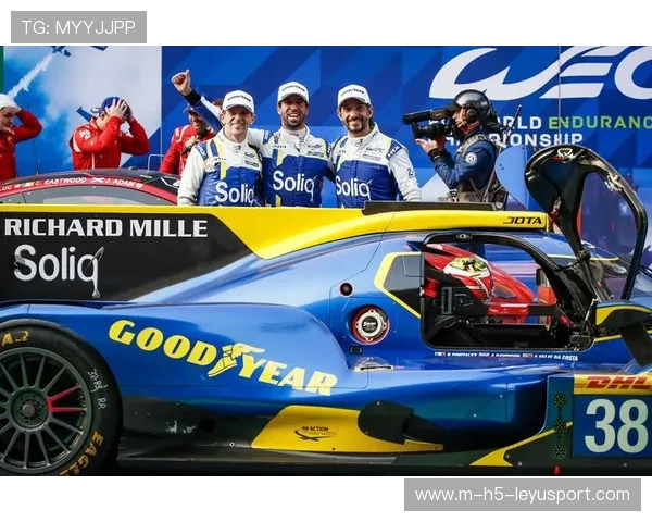 赛道温度陡降的五分钟，决定了三支车队的命运，汽车的赛道模式有什么用