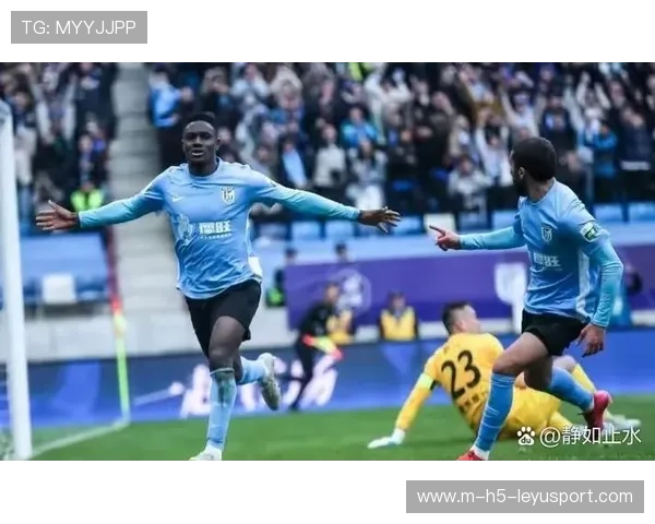 球员在中超比赛中连续造威胁破门为球队立功,只有这一支中超球队踢得真正的让人敬佩 球员在中超比赛中连续造威胁破门为球队立功,只有这一支中超球队踢得真正的让人敬佩