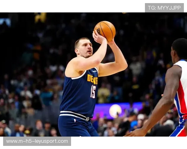 约基奇轰26+9+9,掘金大胜勇士!末节轻松喝饮料享受胜利,约基奇砍下27分11助 掘金5人得分上双 约基奇轰26+9+9,掘金大胜勇士!末节轻松喝饮料享受胜利,约基奇砍下27分11助 掘金5人得分上双