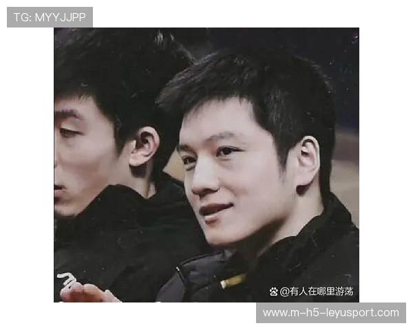 赛场焦点樊振东,赢球后被对手教练追着合影,赛后合影成赛场温馨瞬间 赛场焦点樊振东,赢球后被对手教练追着合影,赛后合影成赛场温馨瞬间